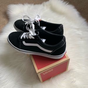 Classic low top old Skool vans
